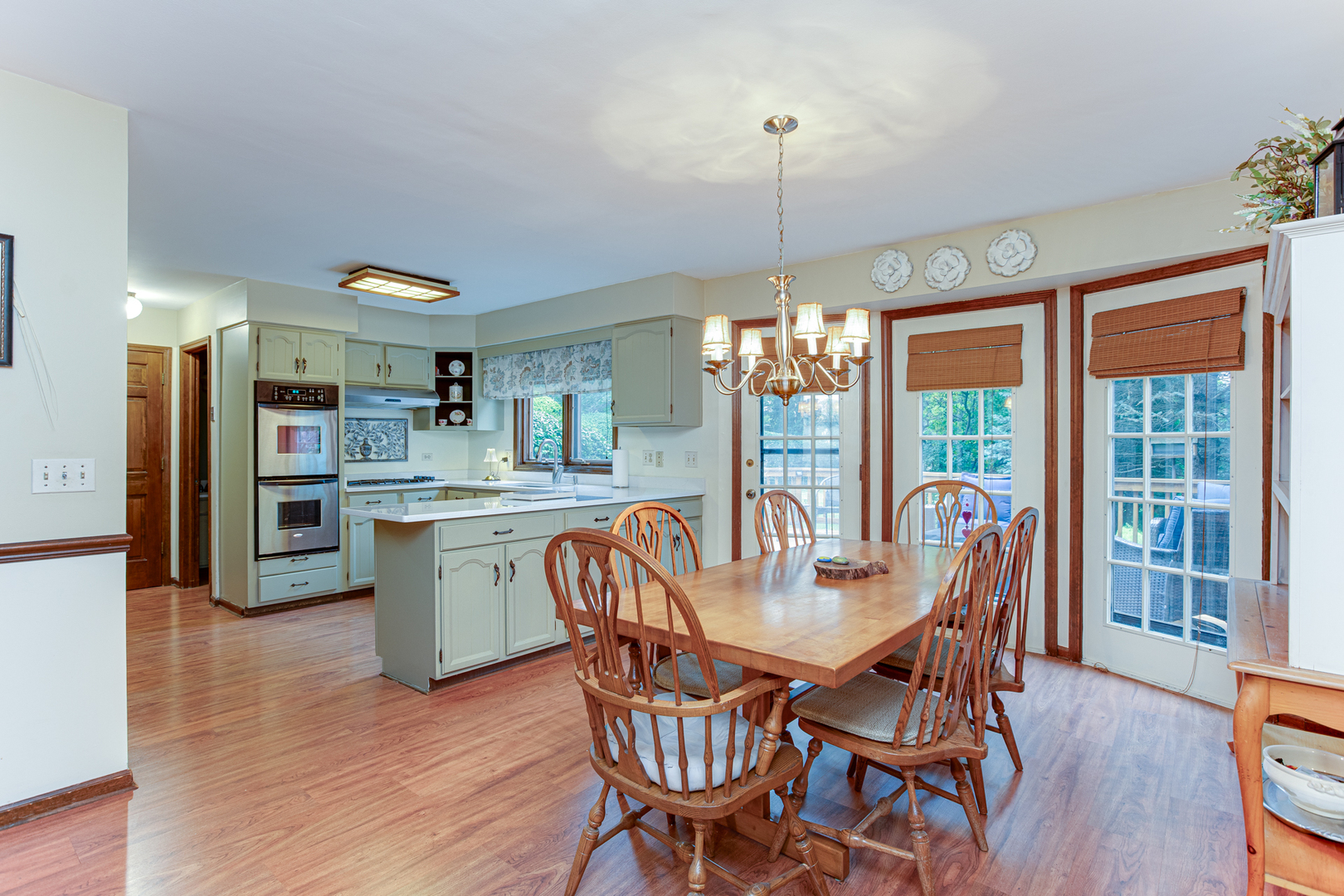 N675 Herrick Drive, Wheaton, IL 60187
