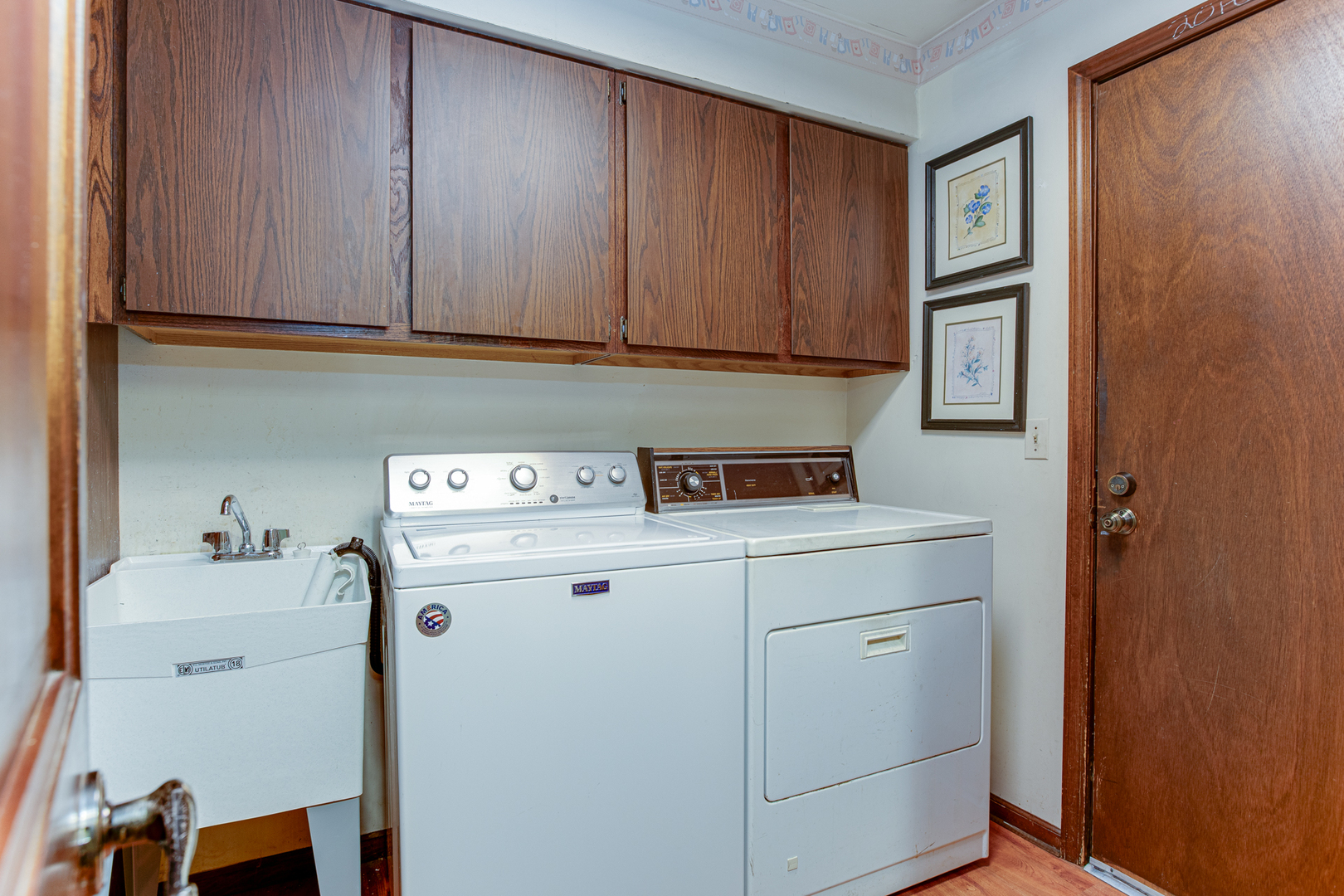 N675 Herrick Drive, Wheaton, IL 60187
