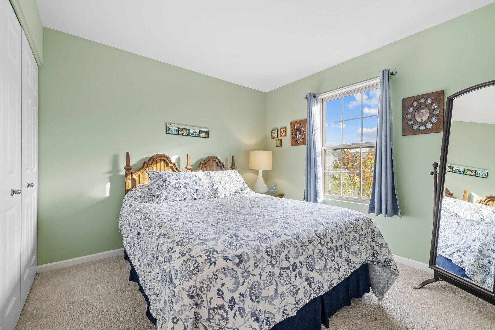 0N081 Forsythe Court, Winfield, IL 60190