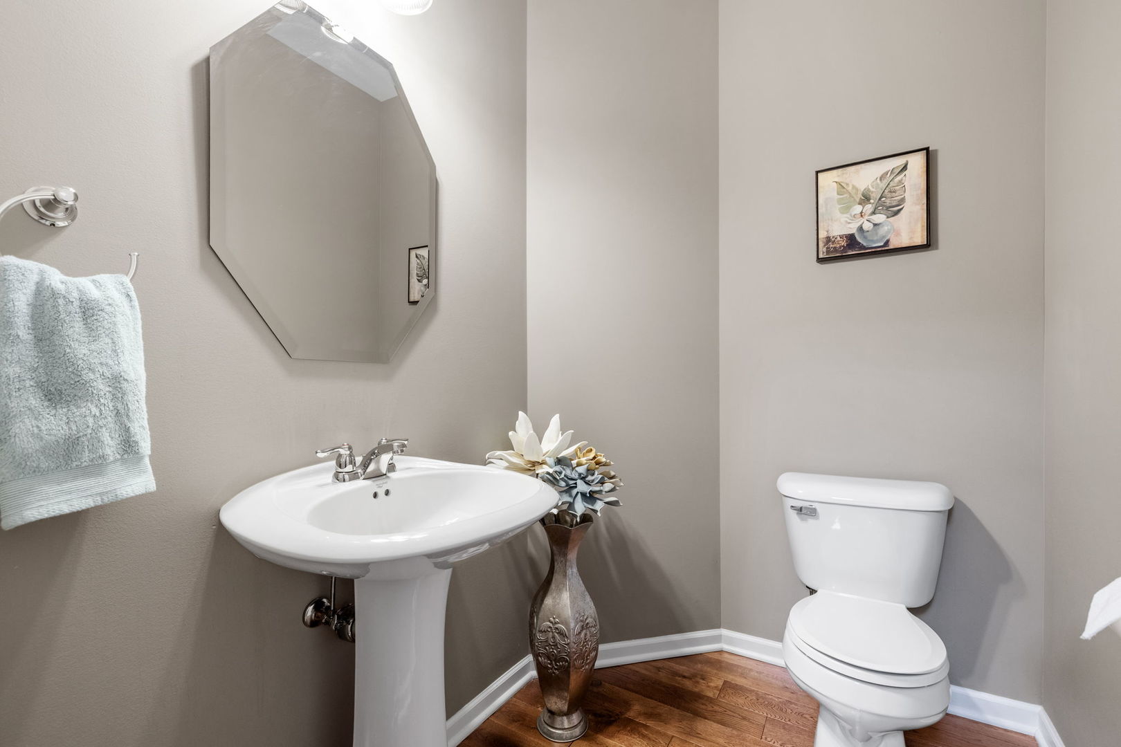 0N081 Forsythe Court, Winfield, IL 60190