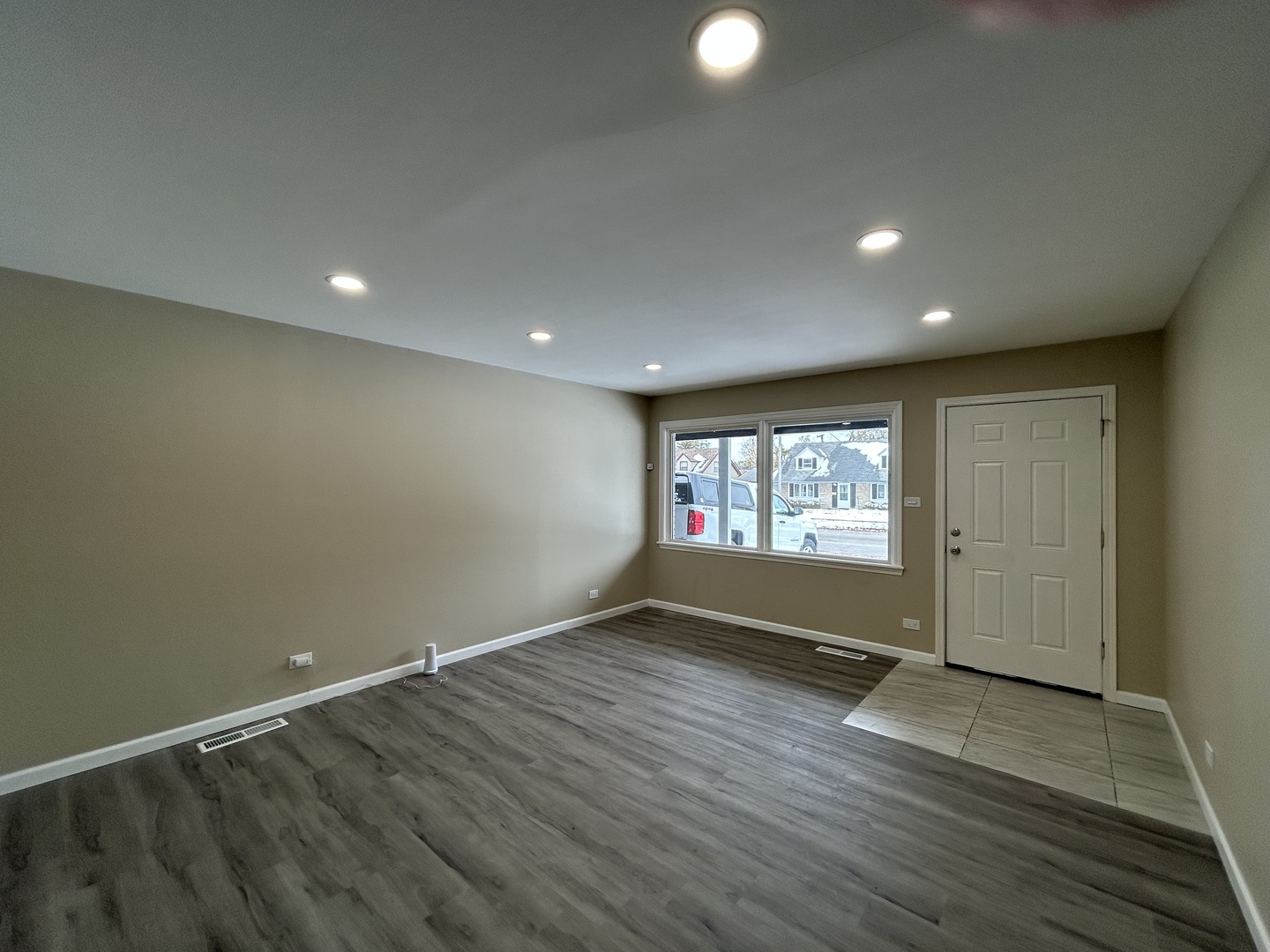 176 Craig Drive, Chicago Heights, IL 60411