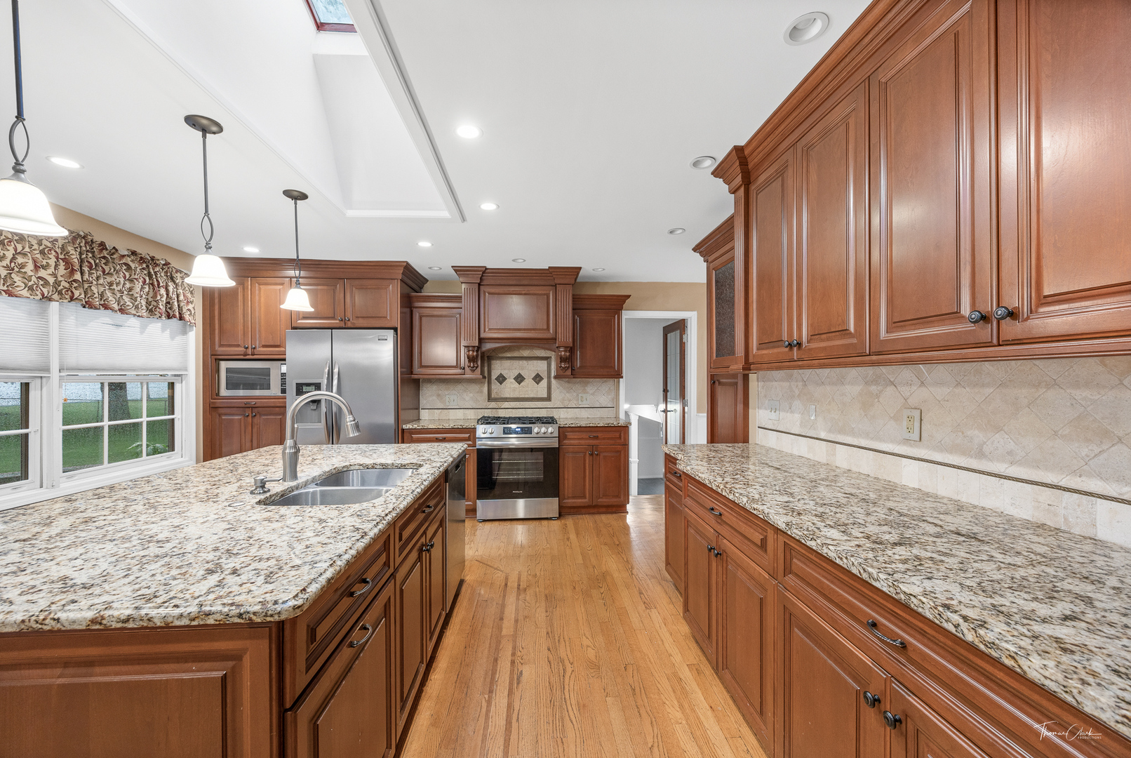 5S300 Tuthill Road, Naperville, IL 60563