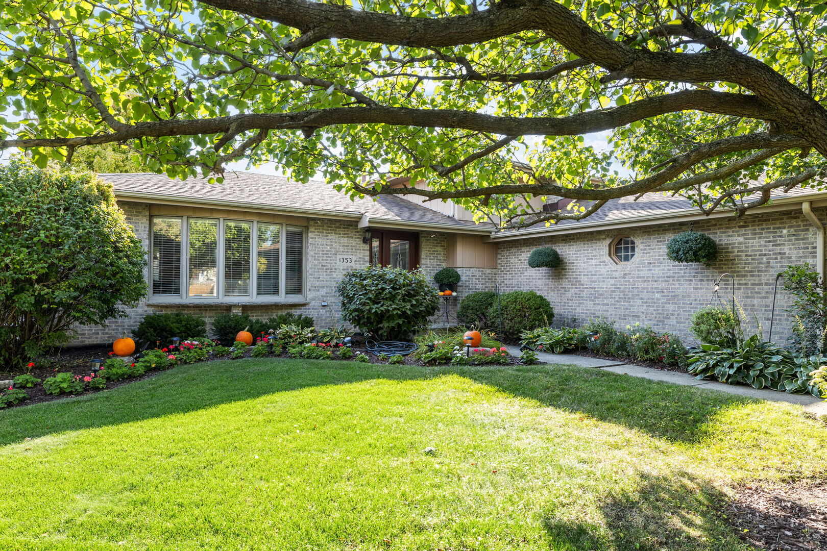 1353 Washburn Way, Lockport, IL 60441