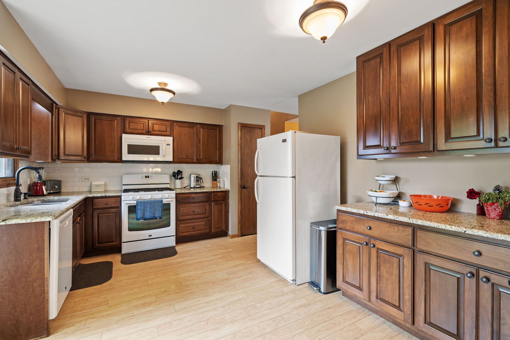 1353 Washburn Way, Lockport, IL 60441