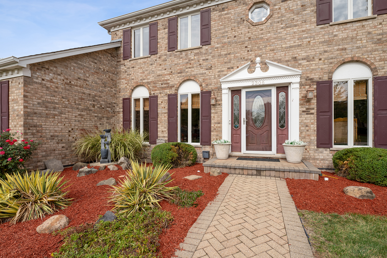 2306 Hanscom Court, Schaumburg, IL 60193