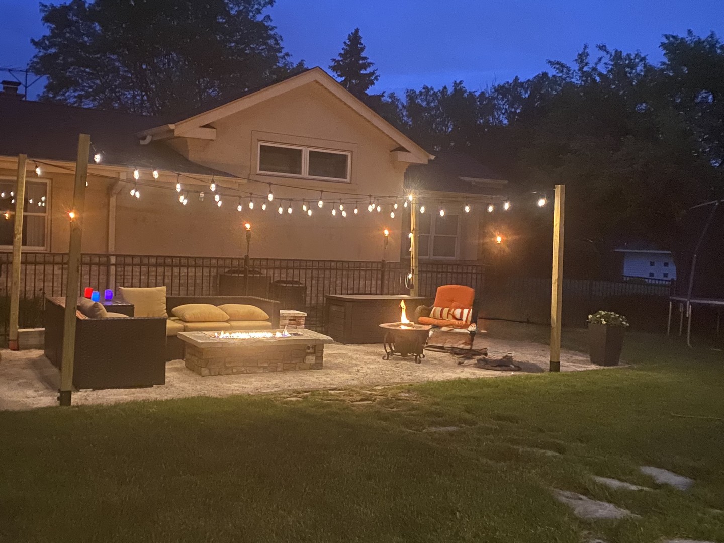 2306 Hanscom Court, Schaumburg, IL 60193