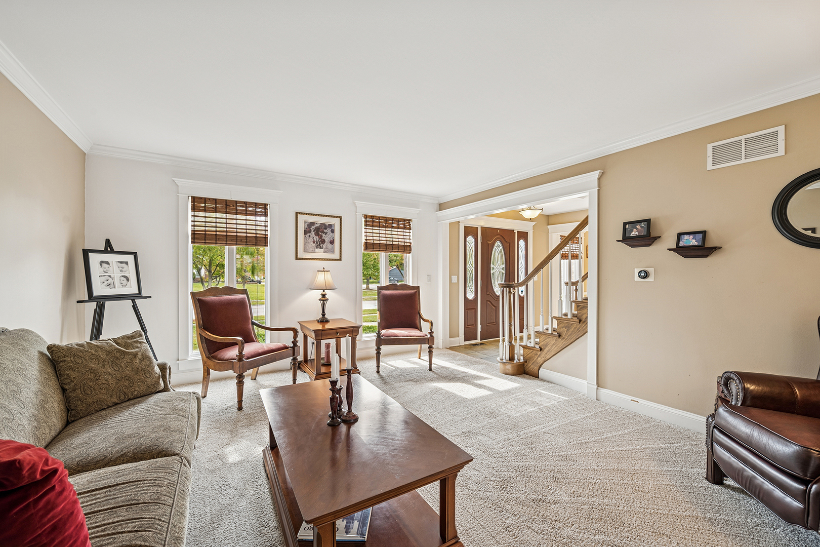 2306 Hanscom Court, Schaumburg, IL 60193