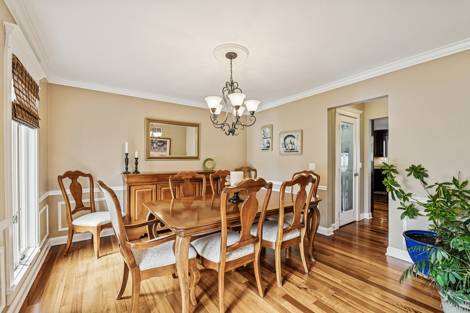 2306 Hanscom Court, Schaumburg, IL 60193