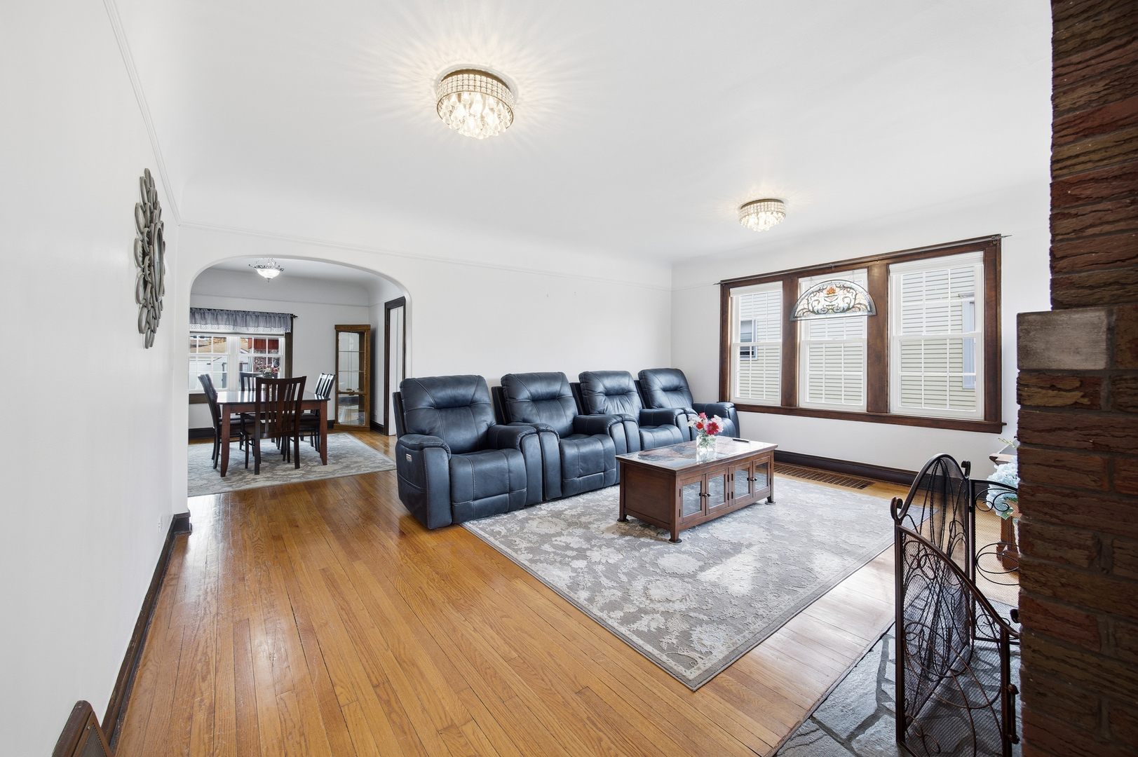 2557 Oak Street, River Grove, IL 60171