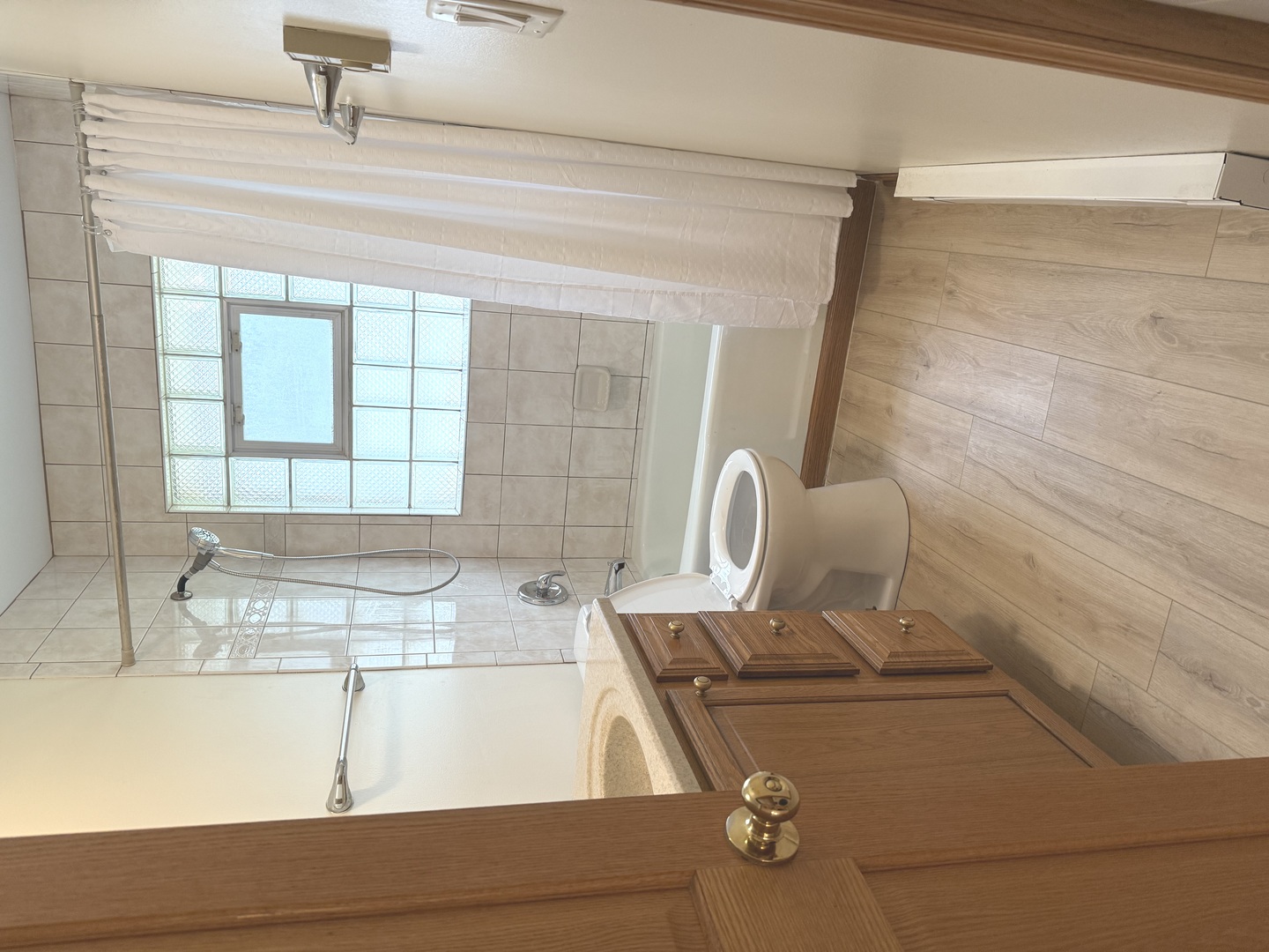 532 West Street #4, Lockport, IL 60441