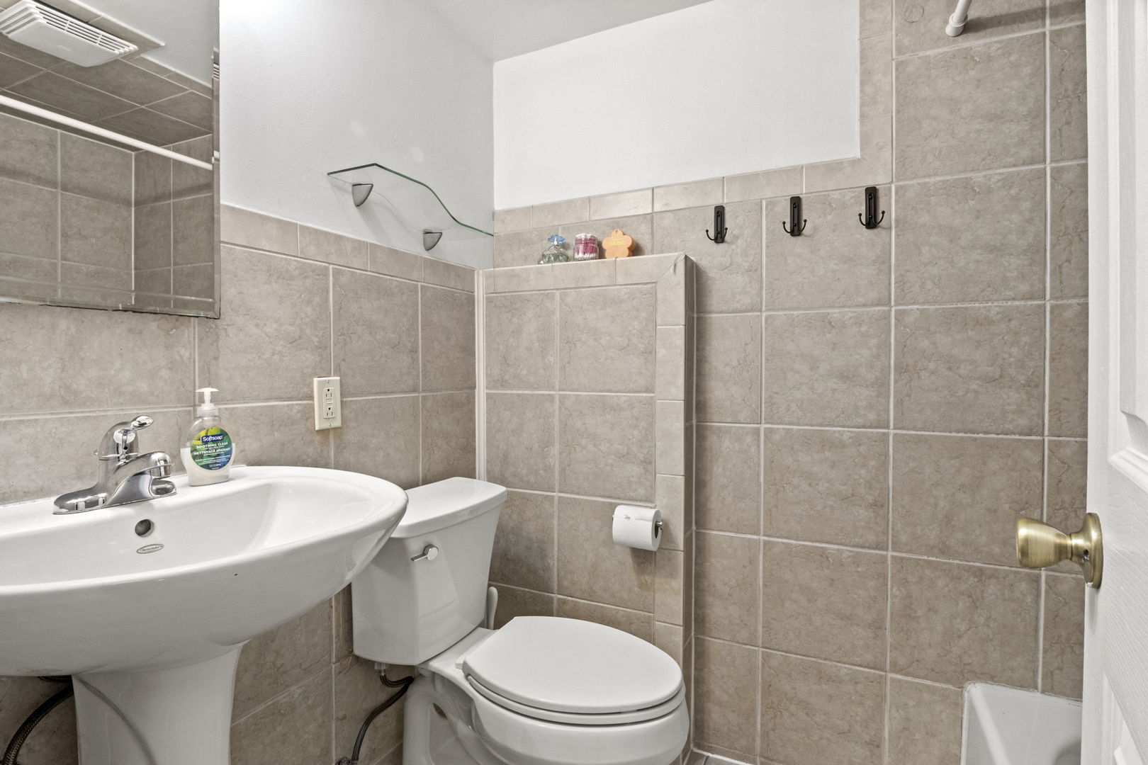 6505 Winston Drive, Woodridge, IL 60517