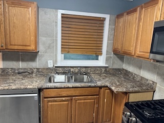 9741 S Hoxie Avenue, Chicago, IL 60617