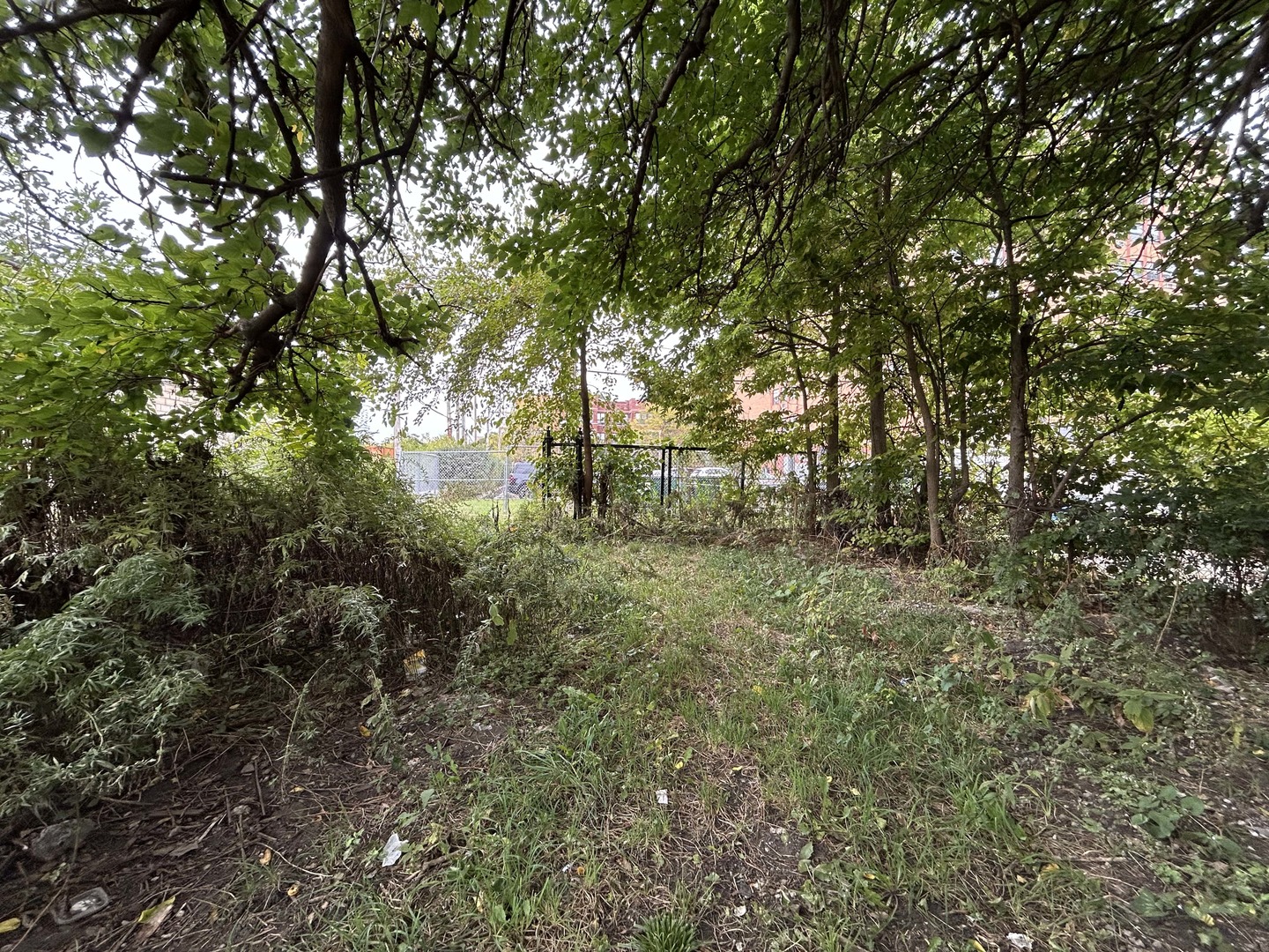 7450 S Colfax Avenue, Chicago, IL 60649