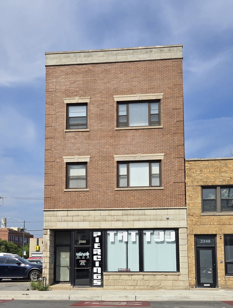 2350 W Grand Avenue, Chicago, IL 60612