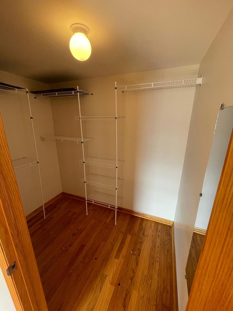 2350 W Grand Avenue #3F, Chicago, IL 60622