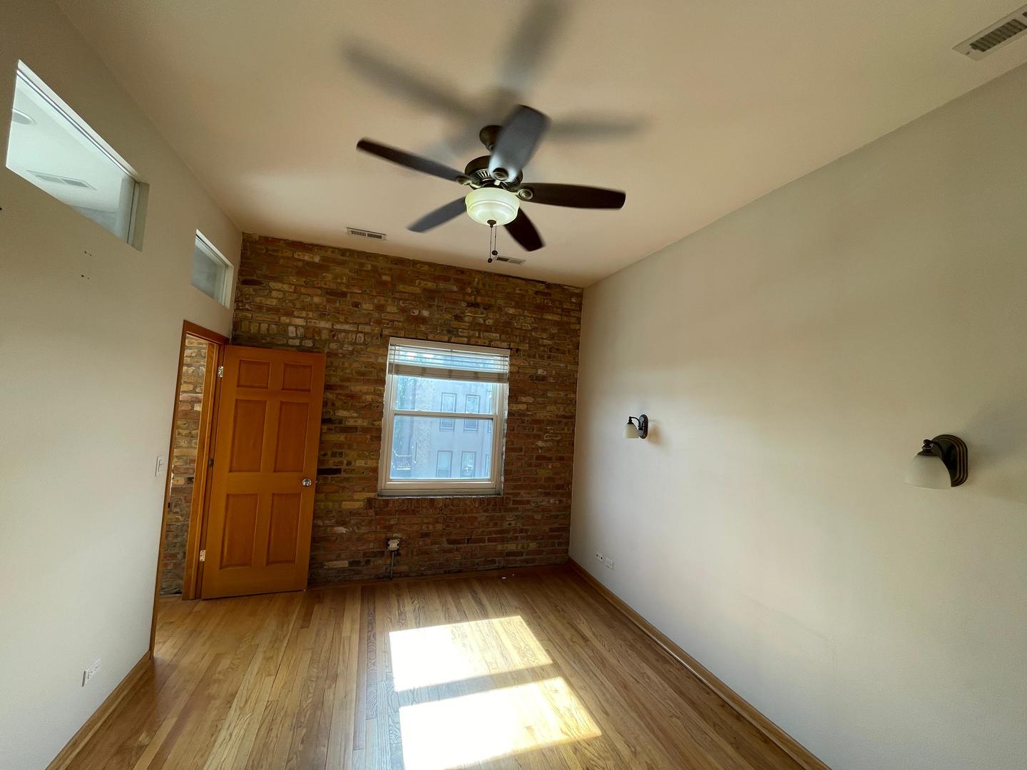 2350 W Grand Avenue #3F, Chicago, IL 60622