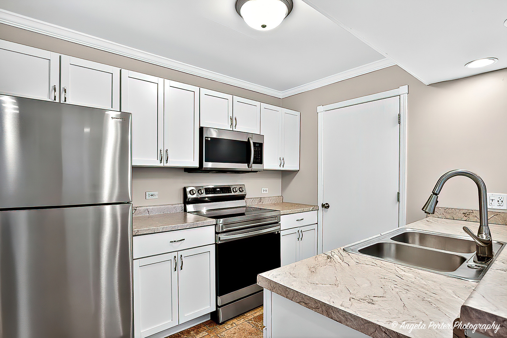 1443 Spring Brook Court #1C, Round Lake Beach, IL 60073