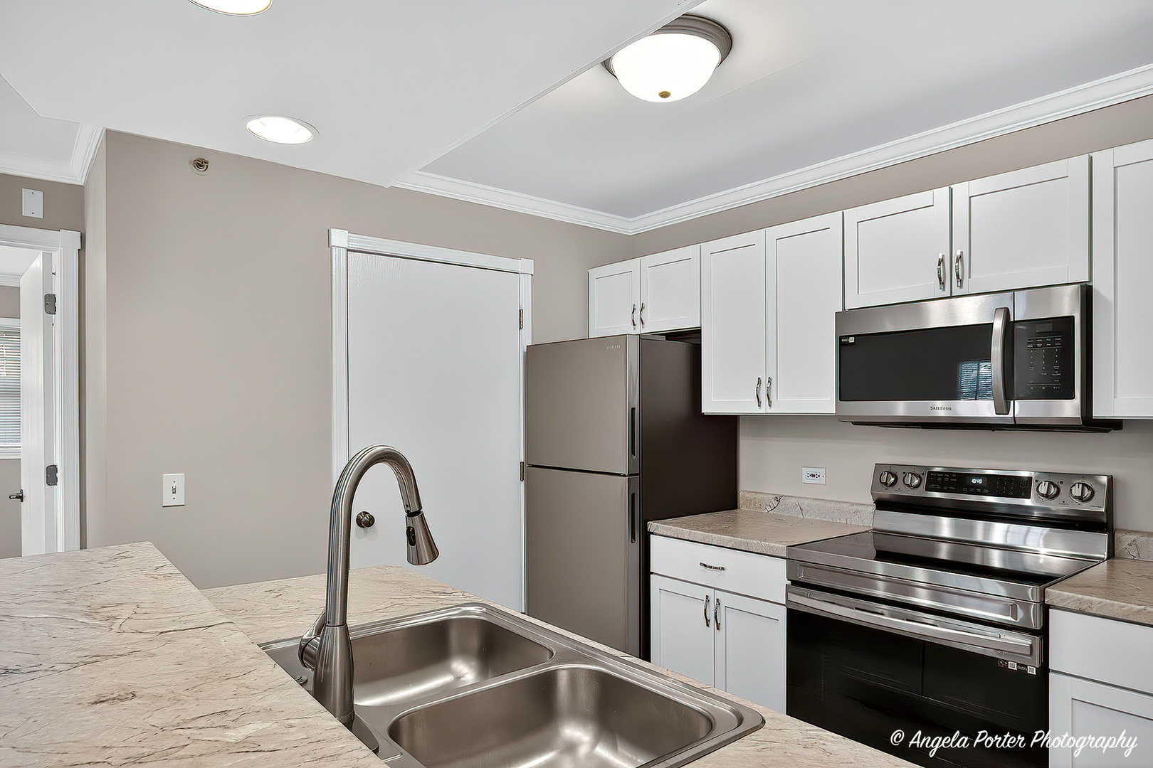 1443 Spring Brook Court #1C, Round Lake Beach, IL 60073