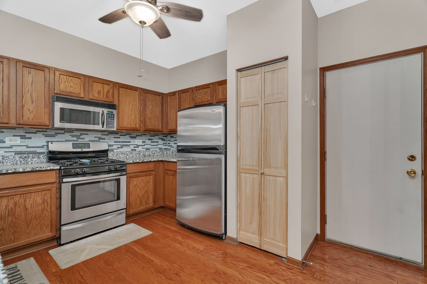 235 Springbrook Trail, Oswego, IL 60543