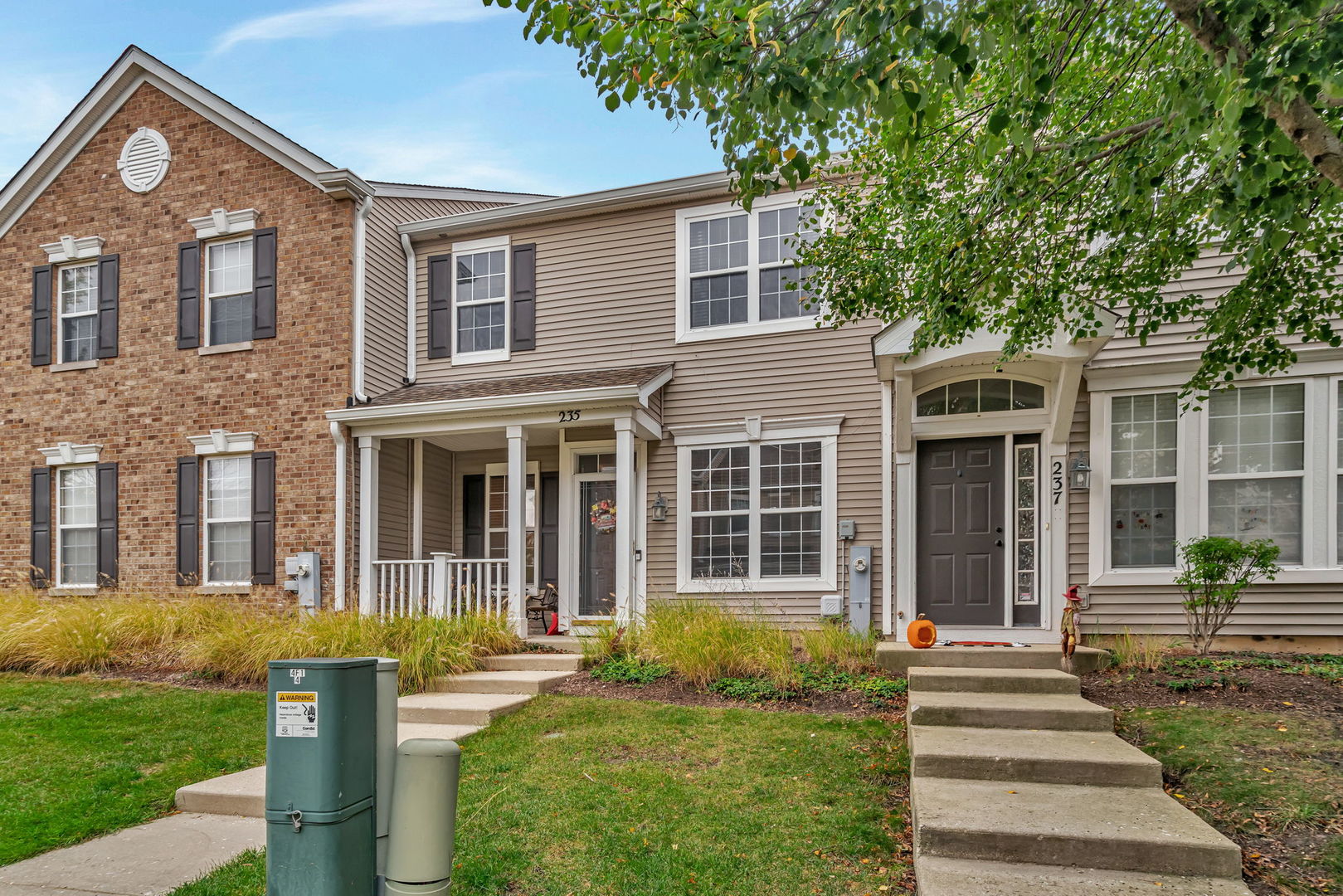 235 Springbrook Trail, Oswego, IL 60543