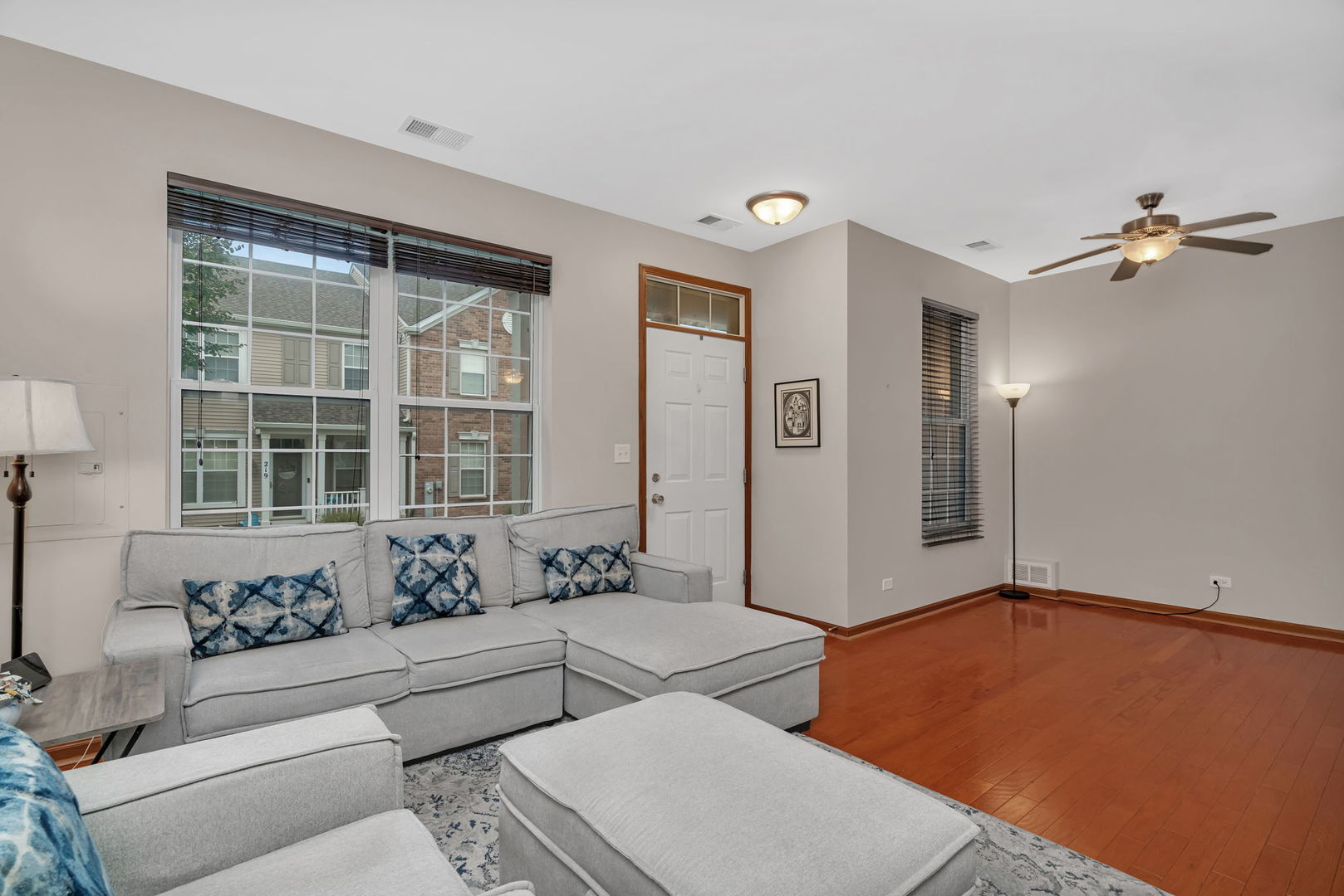 235 Springbrook Trail, Oswego, IL 60543