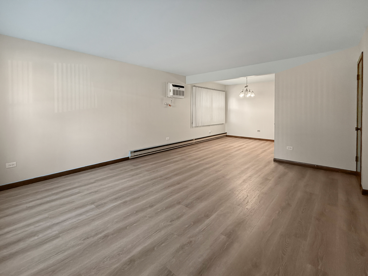 2025 Maple Road #1E, Homewood, IL 60430