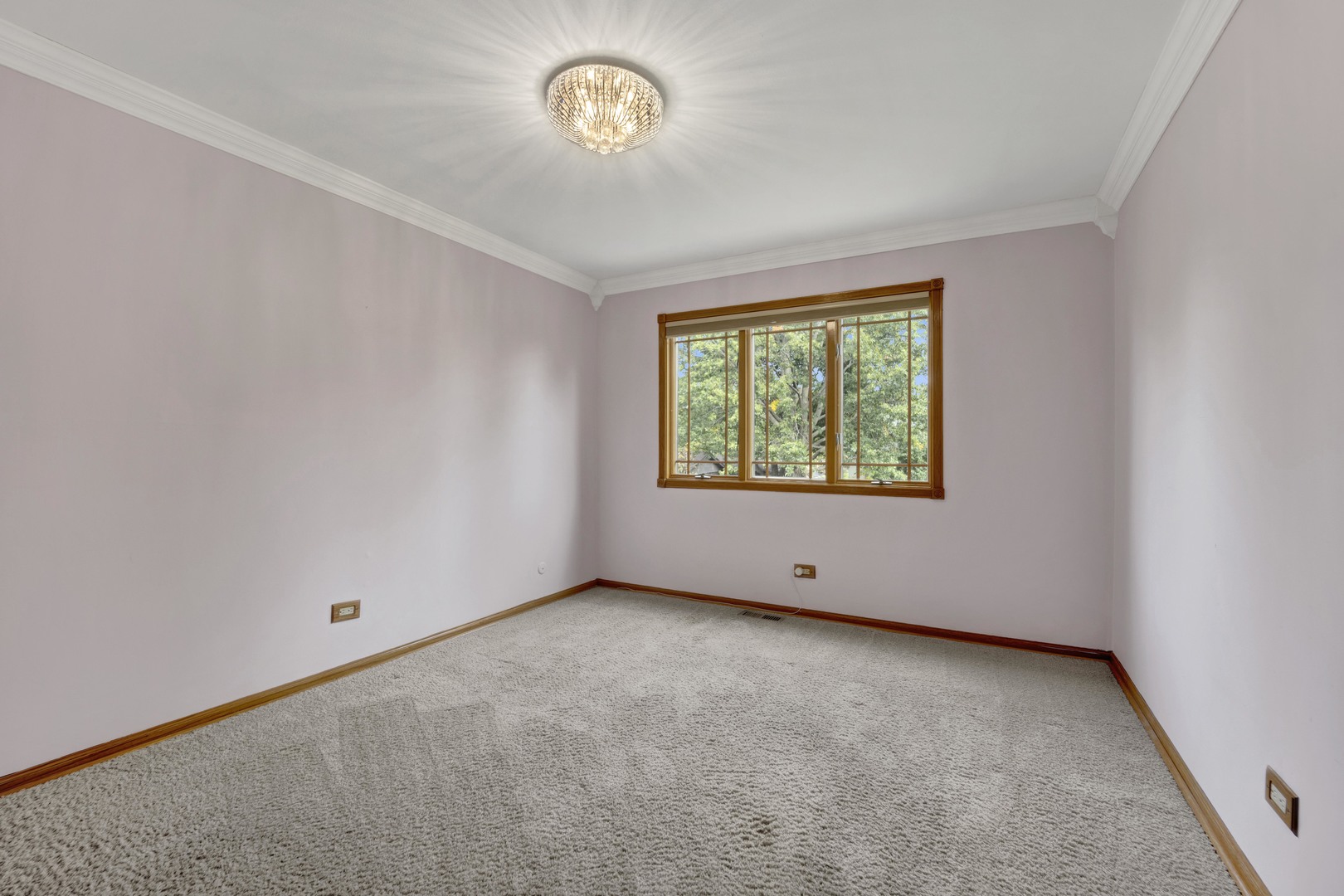 823 N Harrow Court, Addison, IL 60101