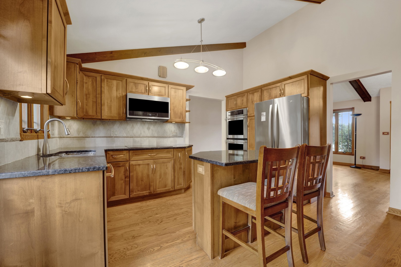 823 N Harrow Court, Addison, IL 60101
