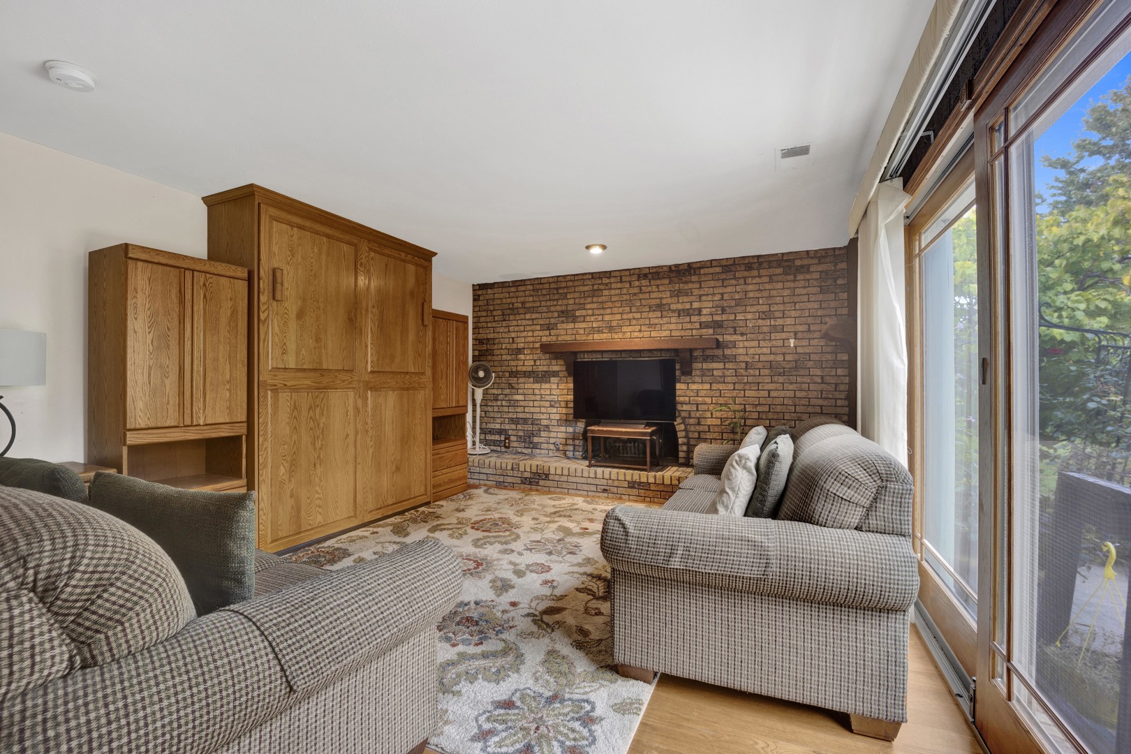 823 N Harrow Court, Addison, IL 60101