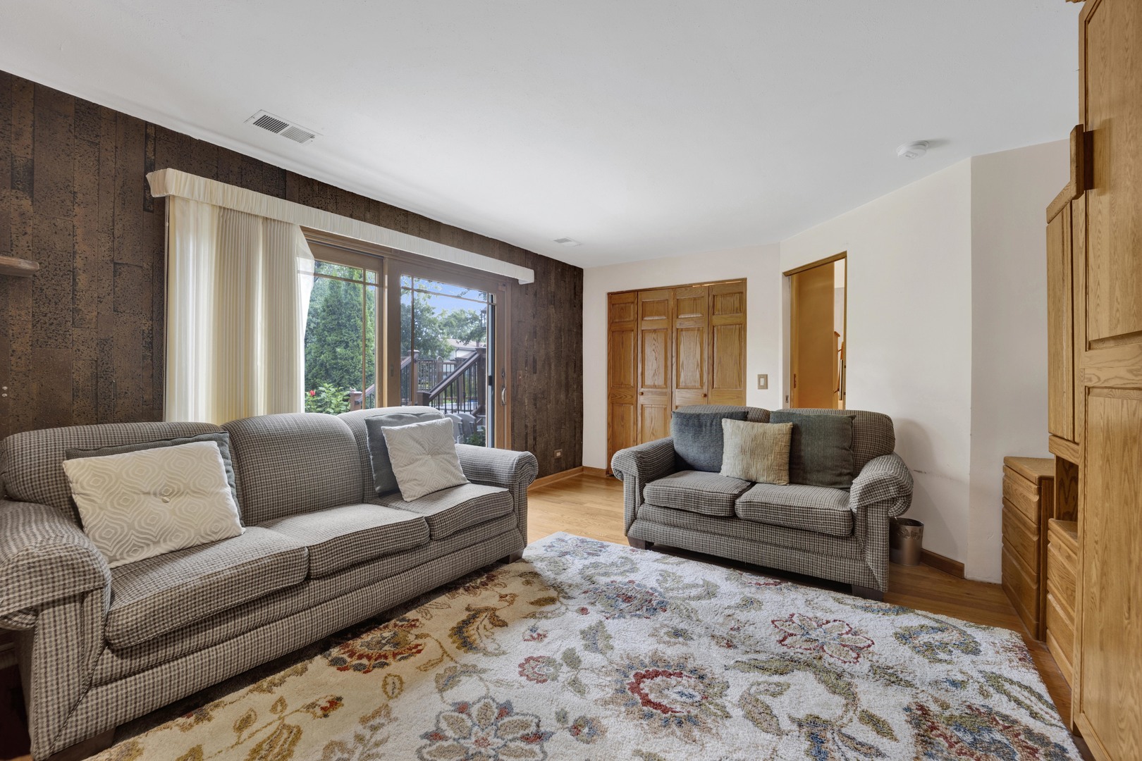 823 N Harrow Court, Addison, IL 60101