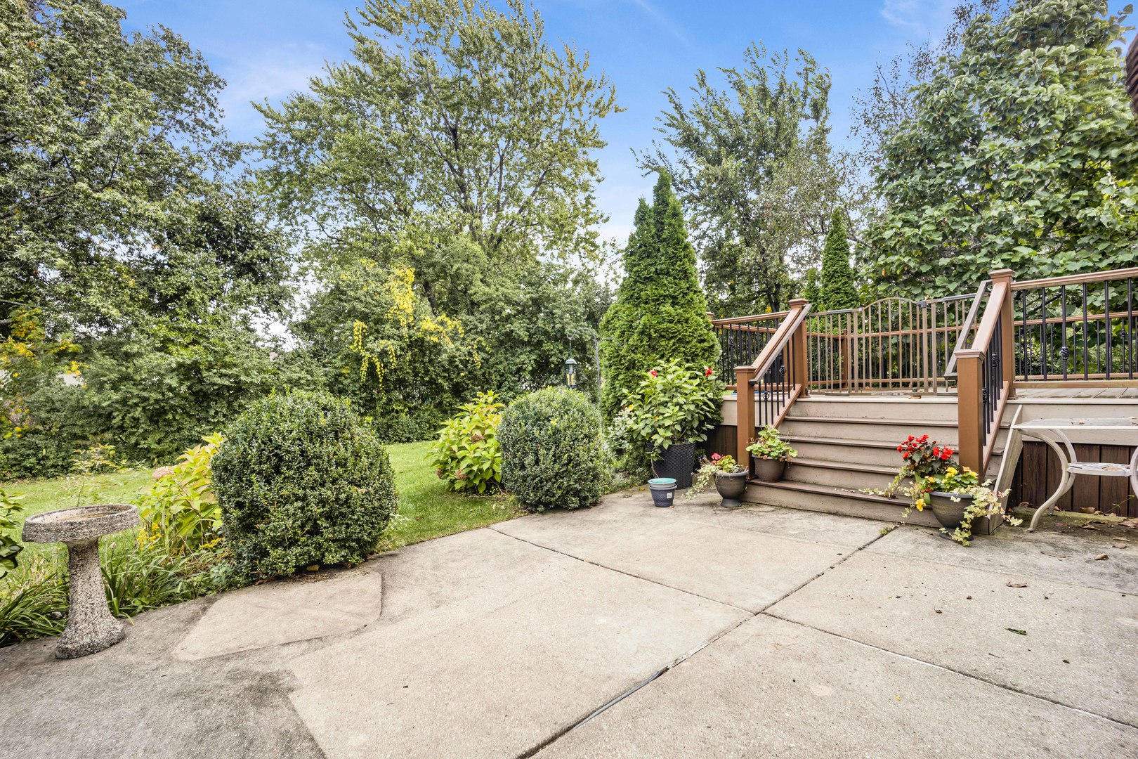 823 N Harrow Court, Addison, IL 60101