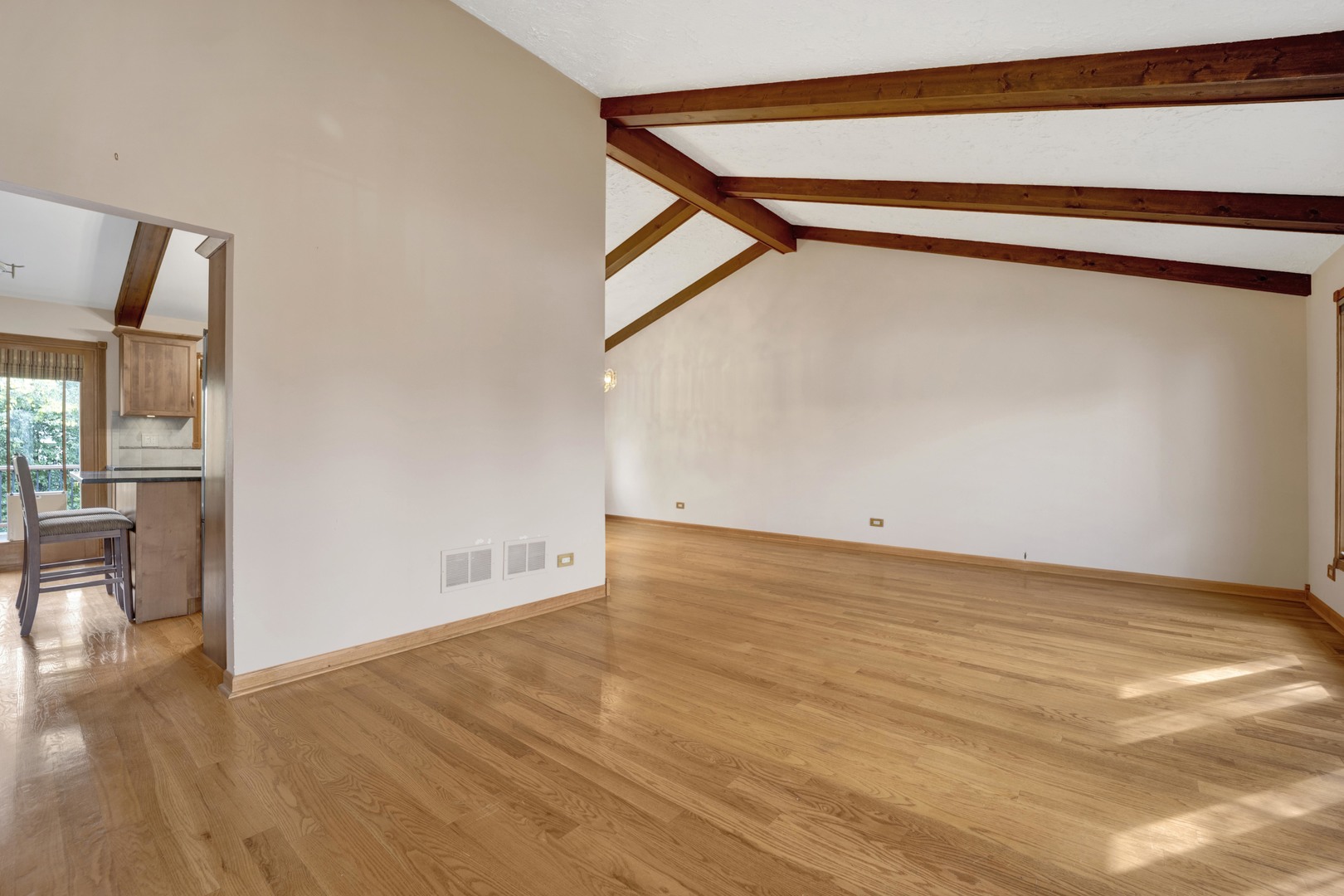 823 N Harrow Court, Addison, IL 60101