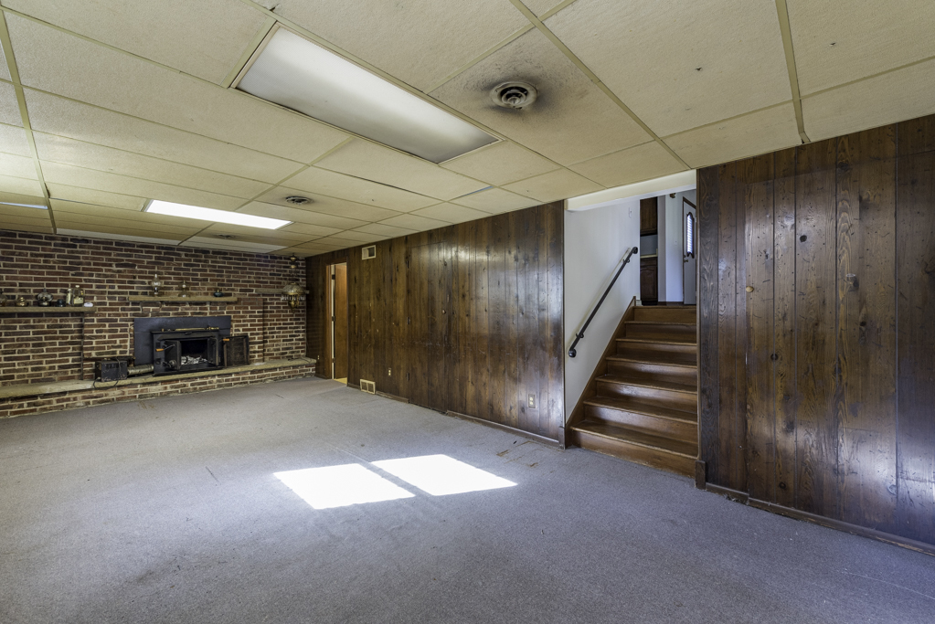 16675 W Applewood Court, Gurnee, IL 60031