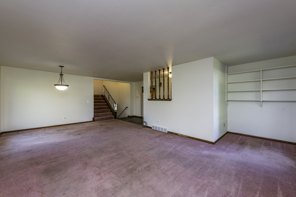 16675 W Applewood Court, Gurnee, IL 60031