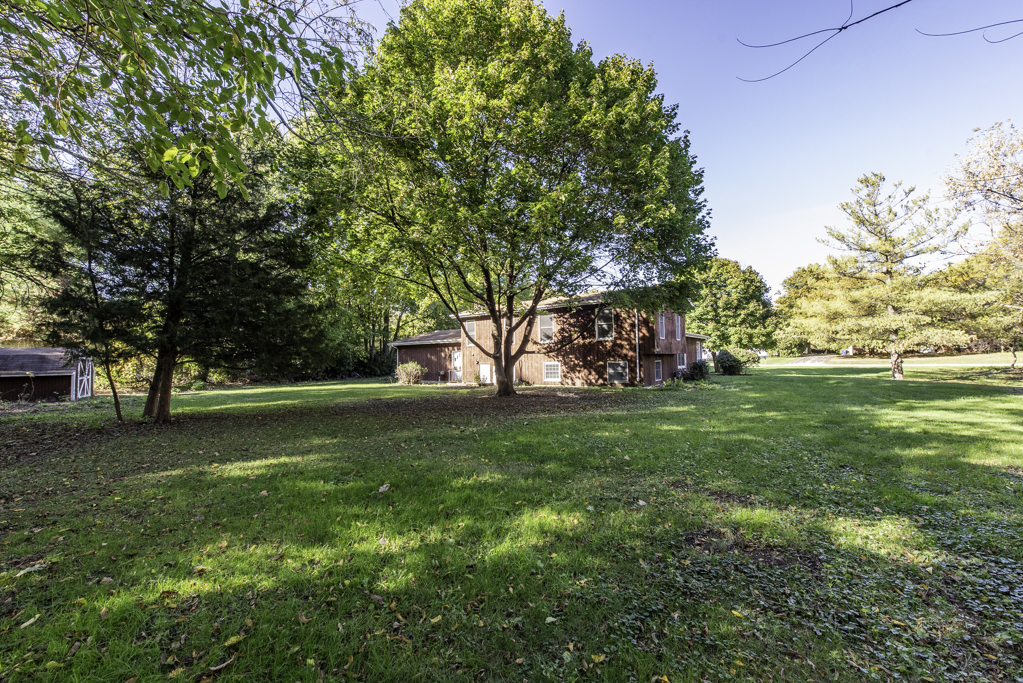 16675 W Applewood Court, Gurnee, IL 60031