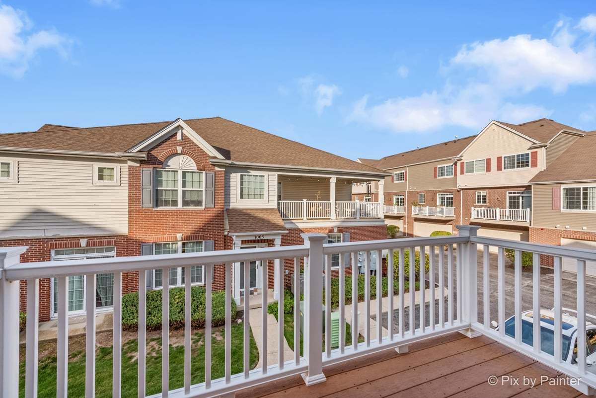 920 Charlton Lane #920, Naperville, IL 60563