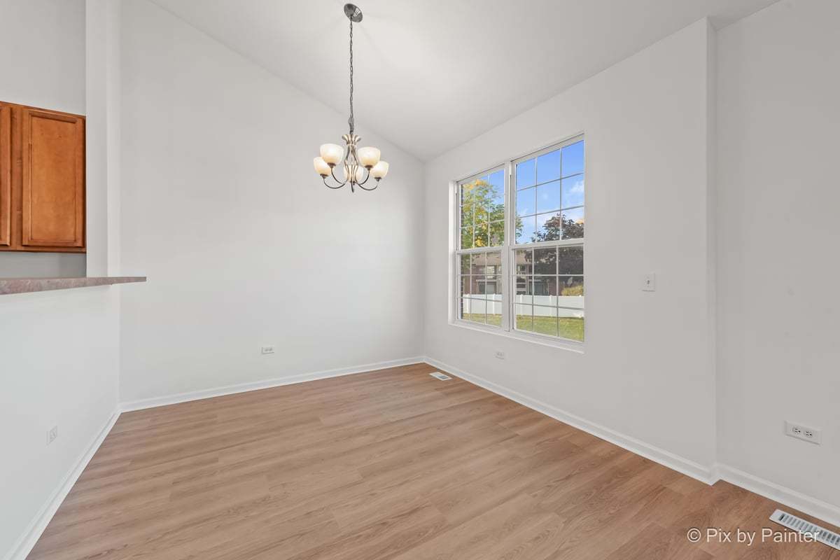 920 Charlton Lane #920, Naperville, IL 60563