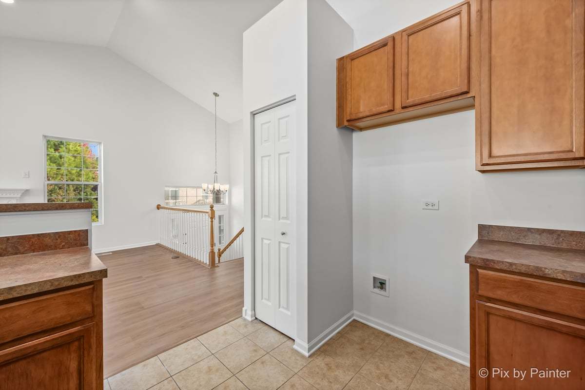 920 Charlton Lane #920, Naperville, IL 60563