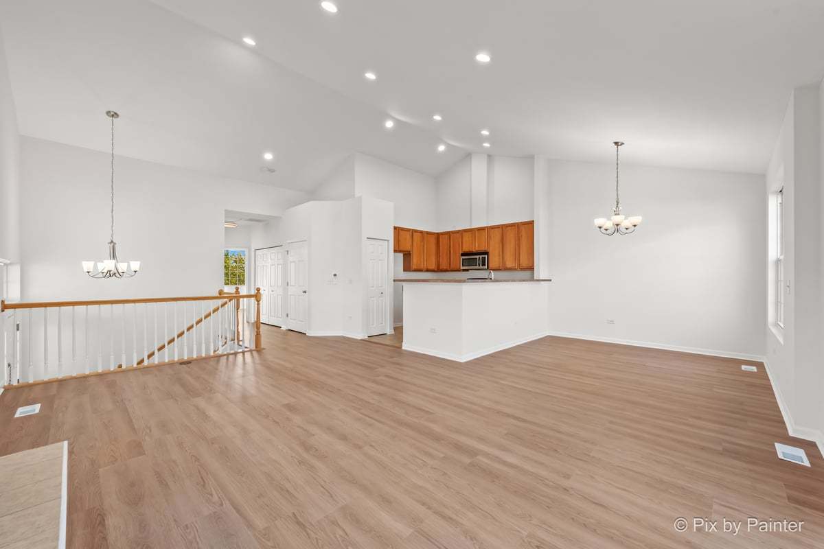 920 Charlton Lane #920, Naperville, IL 60563