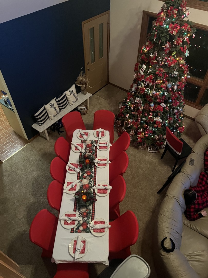 23231 W Lake Shore Drive, Antioch, IL 60002