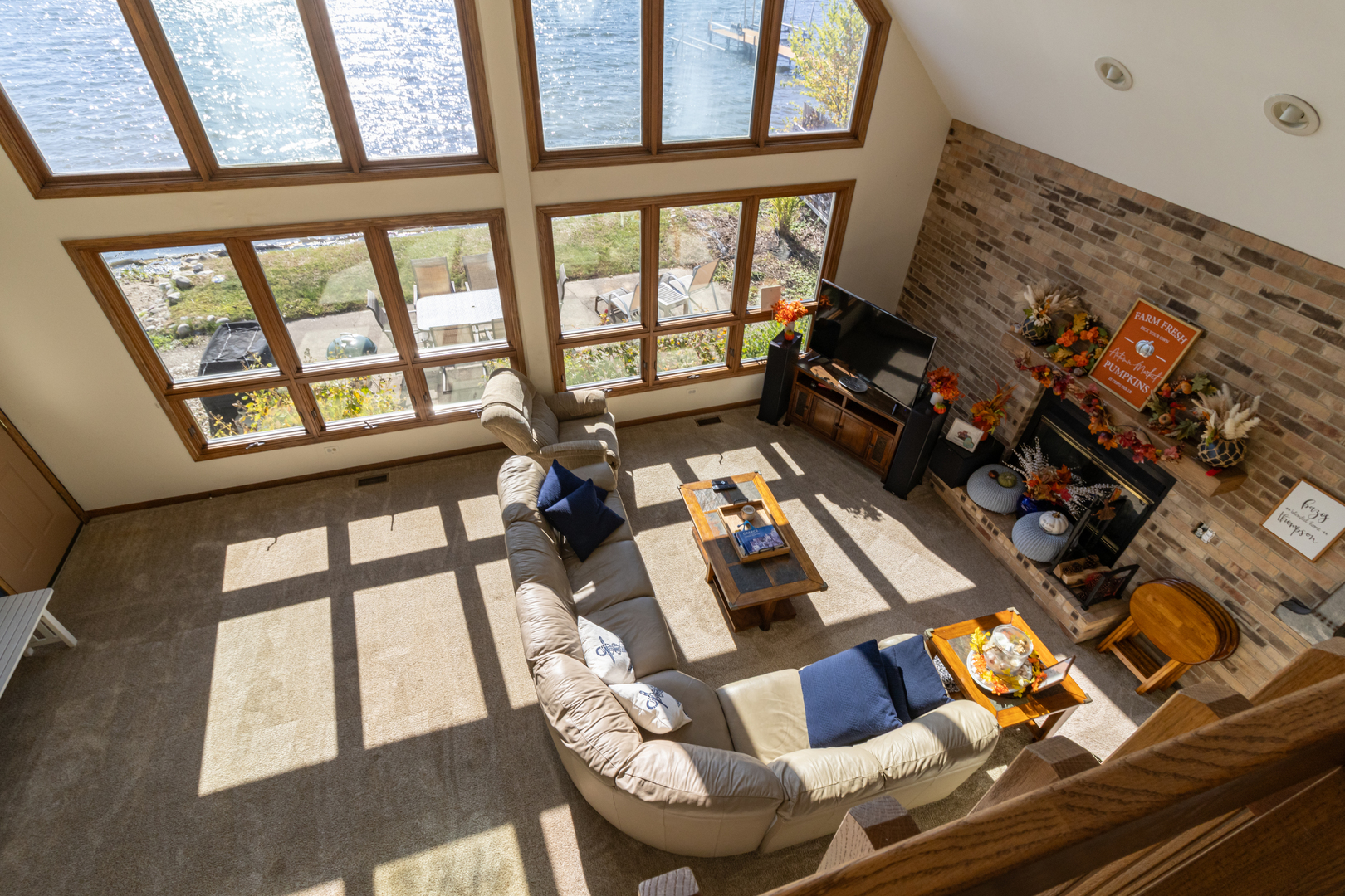 23231 W Lake Shore Drive, Antioch, IL 60002