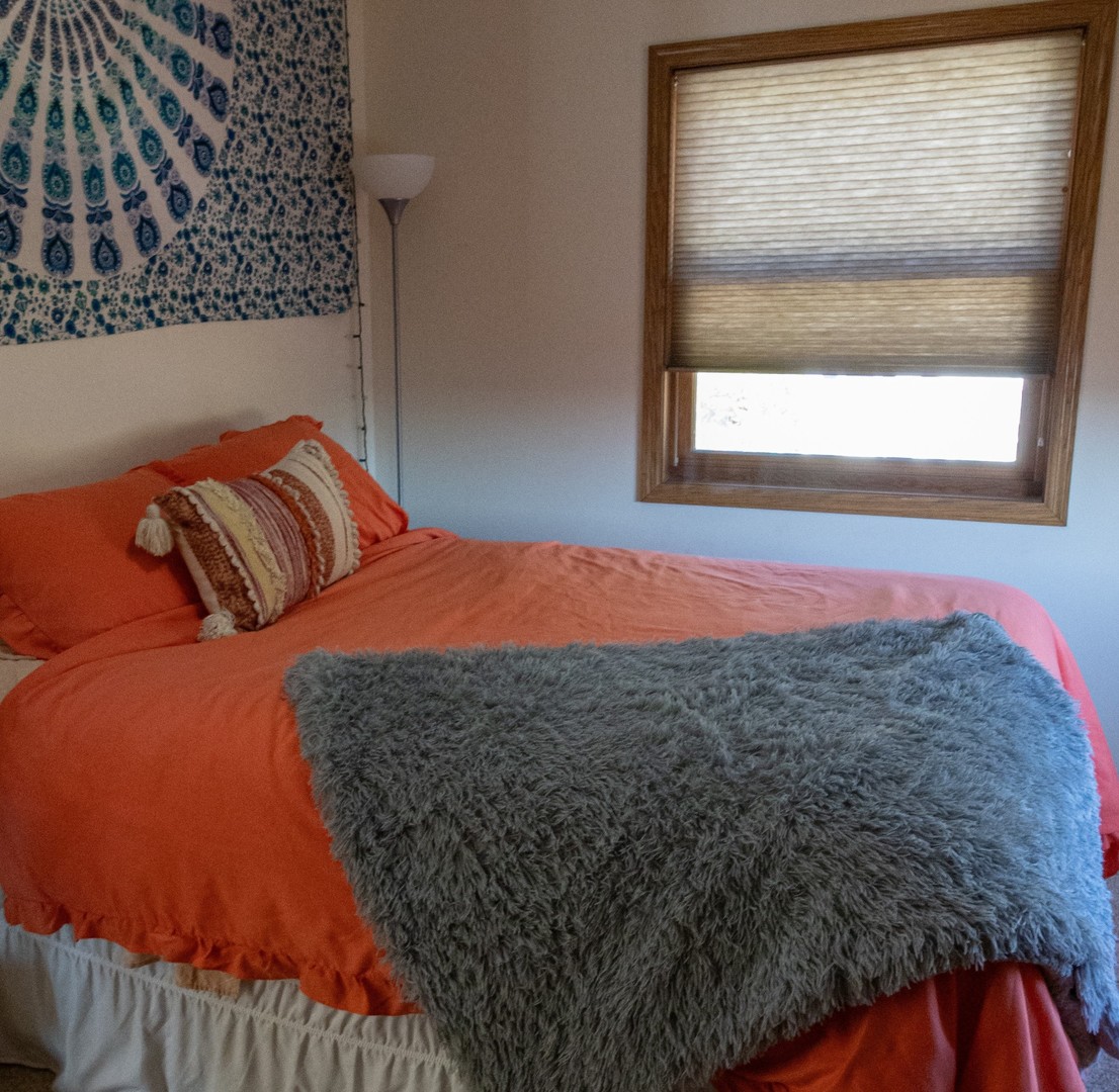 23231 W Lake Shore Drive, Antioch, IL 60002