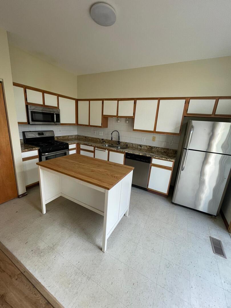 14238 Newberg Court, Plainfield, IL 60544