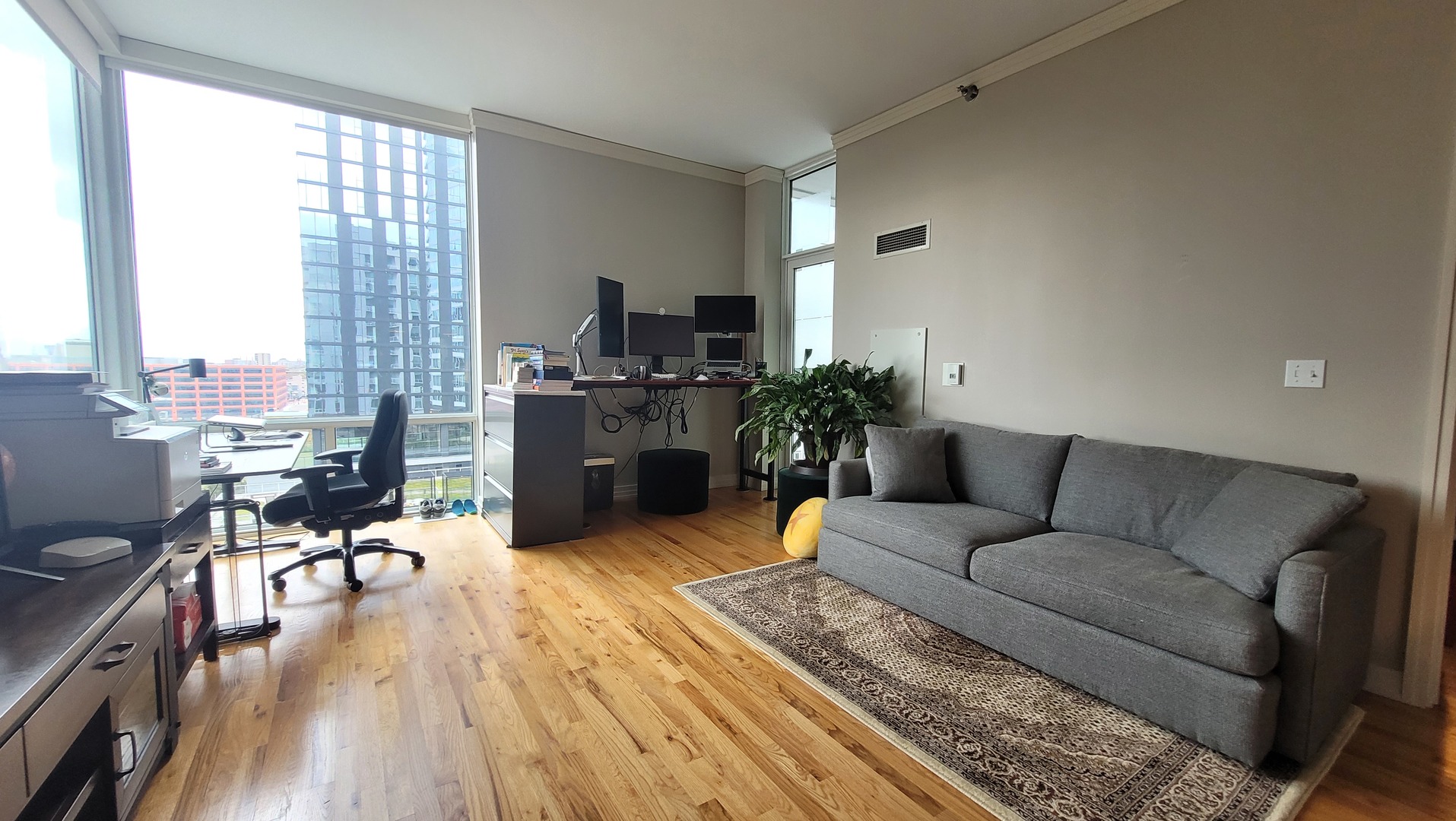 170 W Polk Street #1003, Chicago, IL 60605
