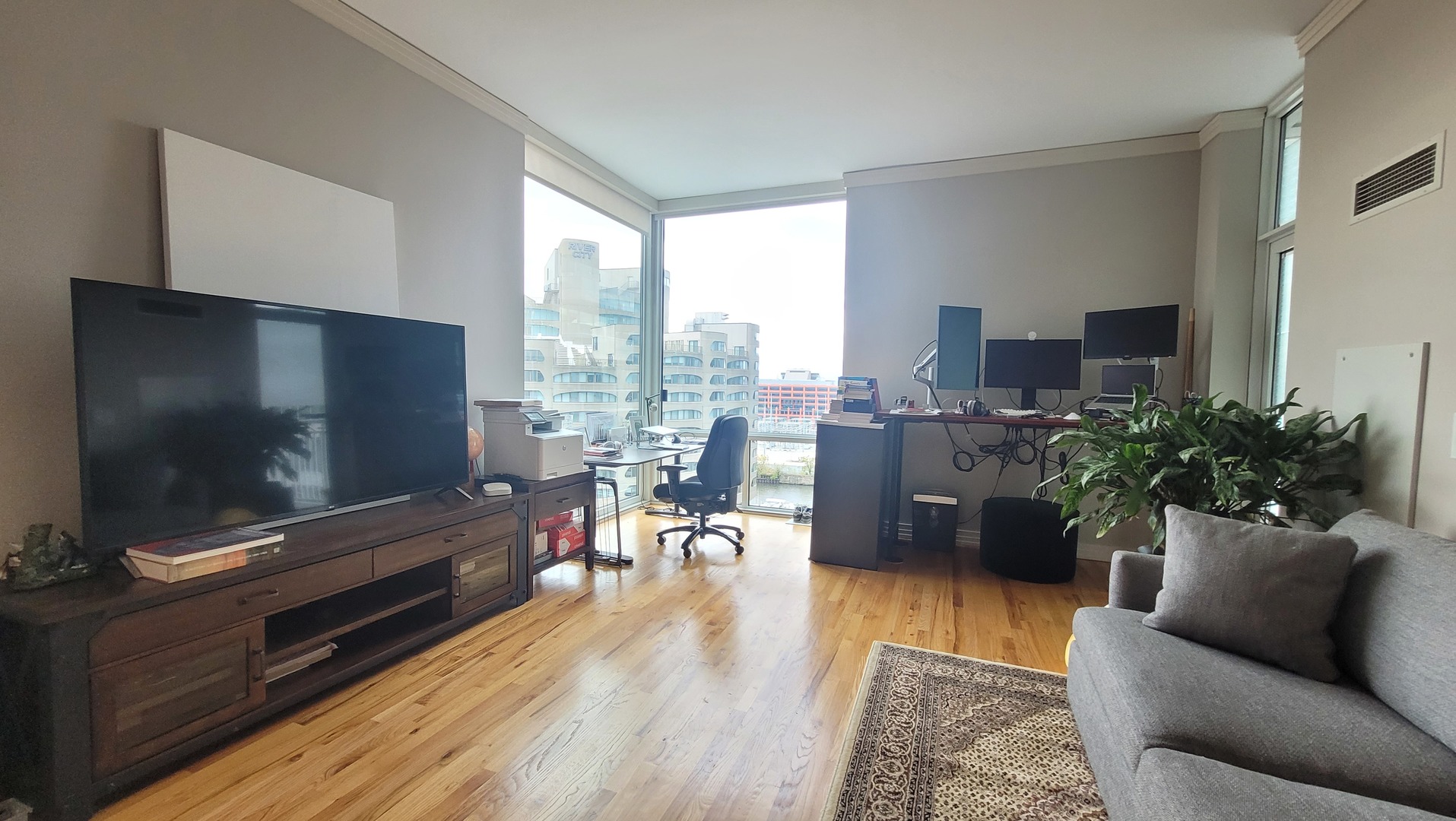 170 W Polk Street #1003, Chicago, IL 60605