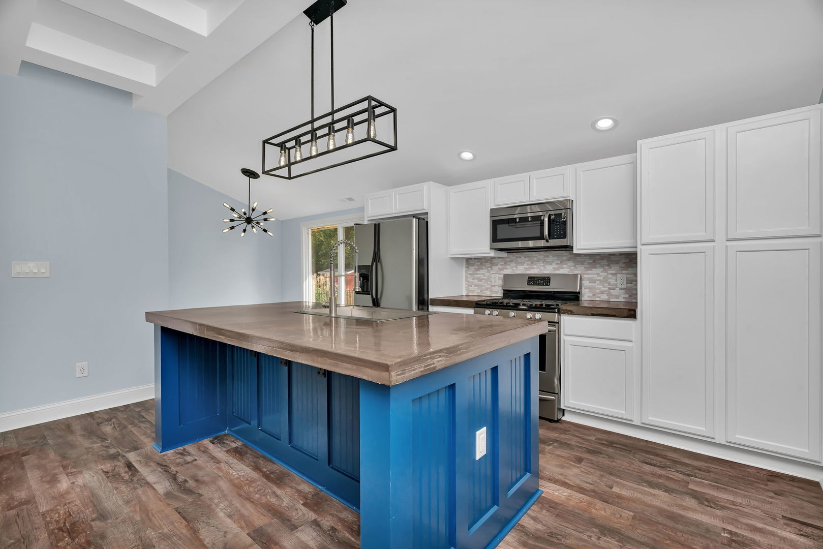 15035 Hartman Drive, Romeoville, IL 60446