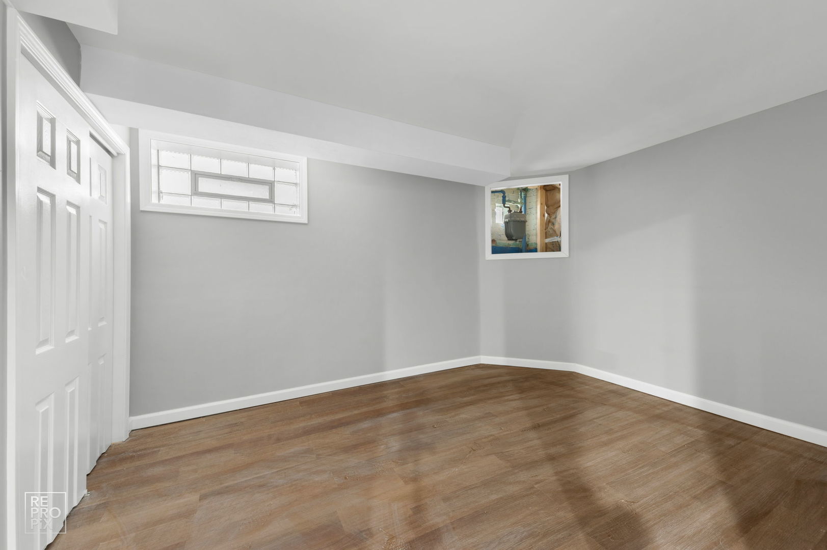 9134 S Marquette Avenue, Chicago, IL 60617
