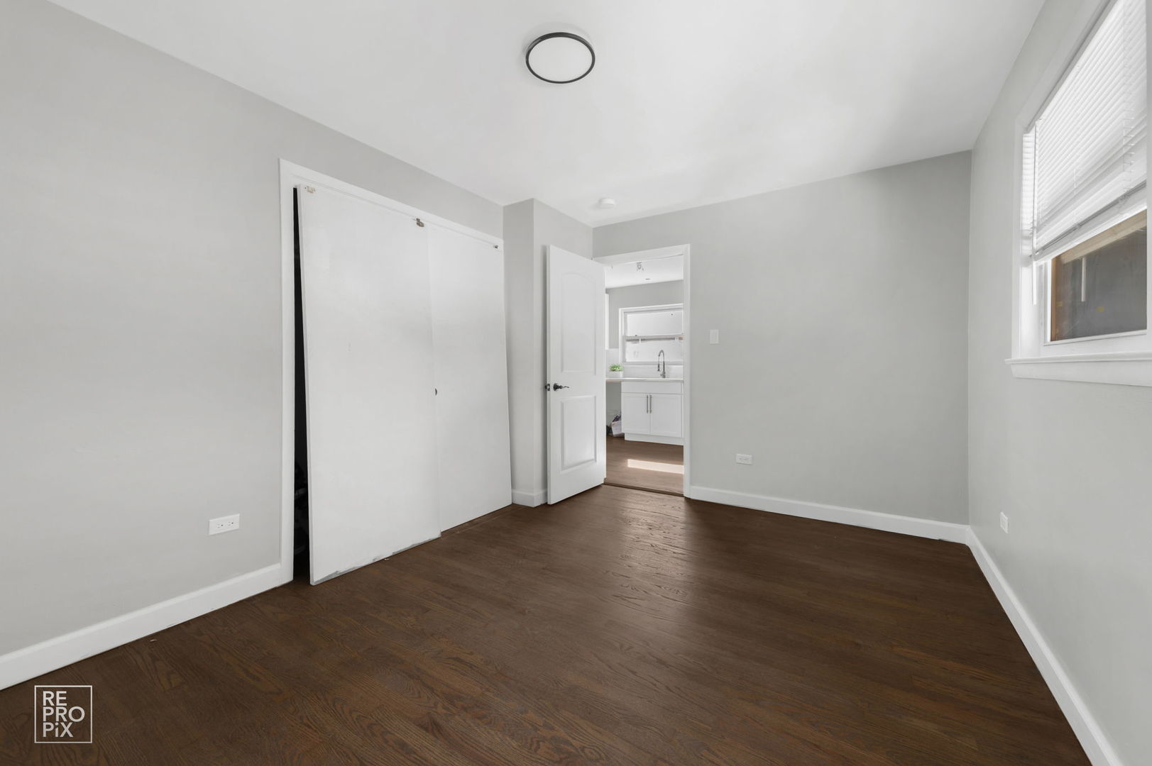 9134 S Marquette Avenue, Chicago, IL 60617