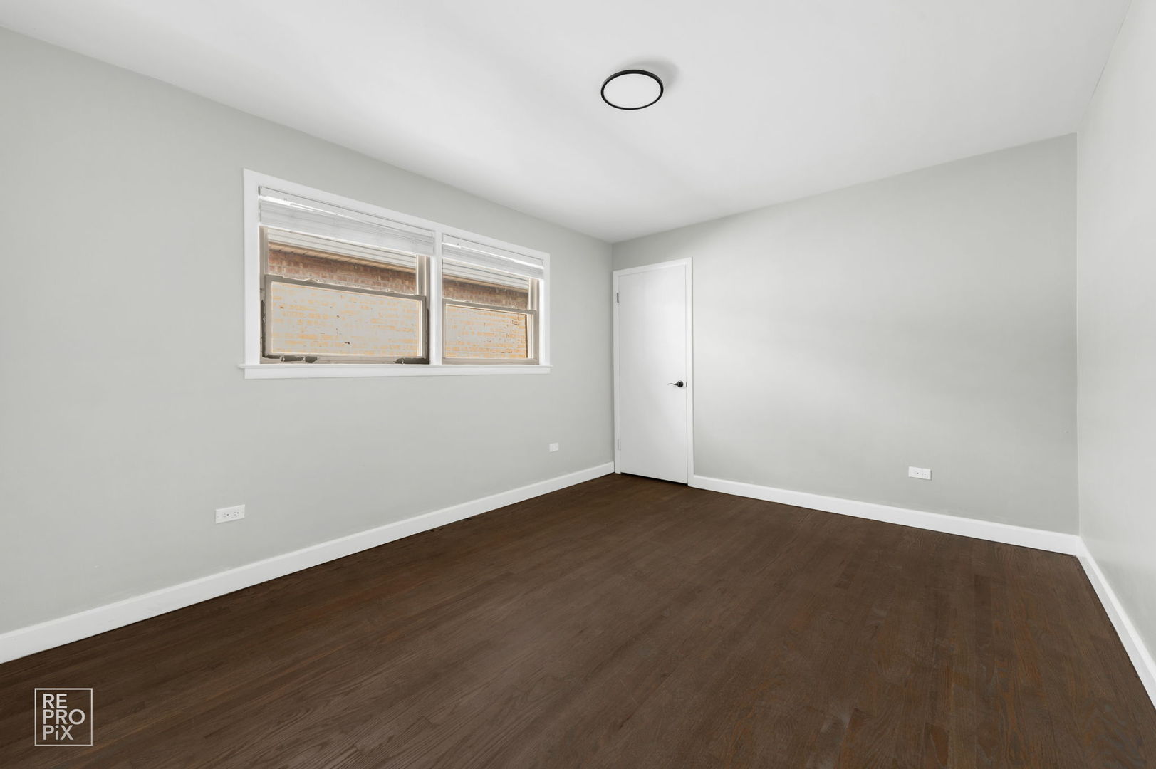 9134 S Marquette Avenue, Chicago, IL 60617