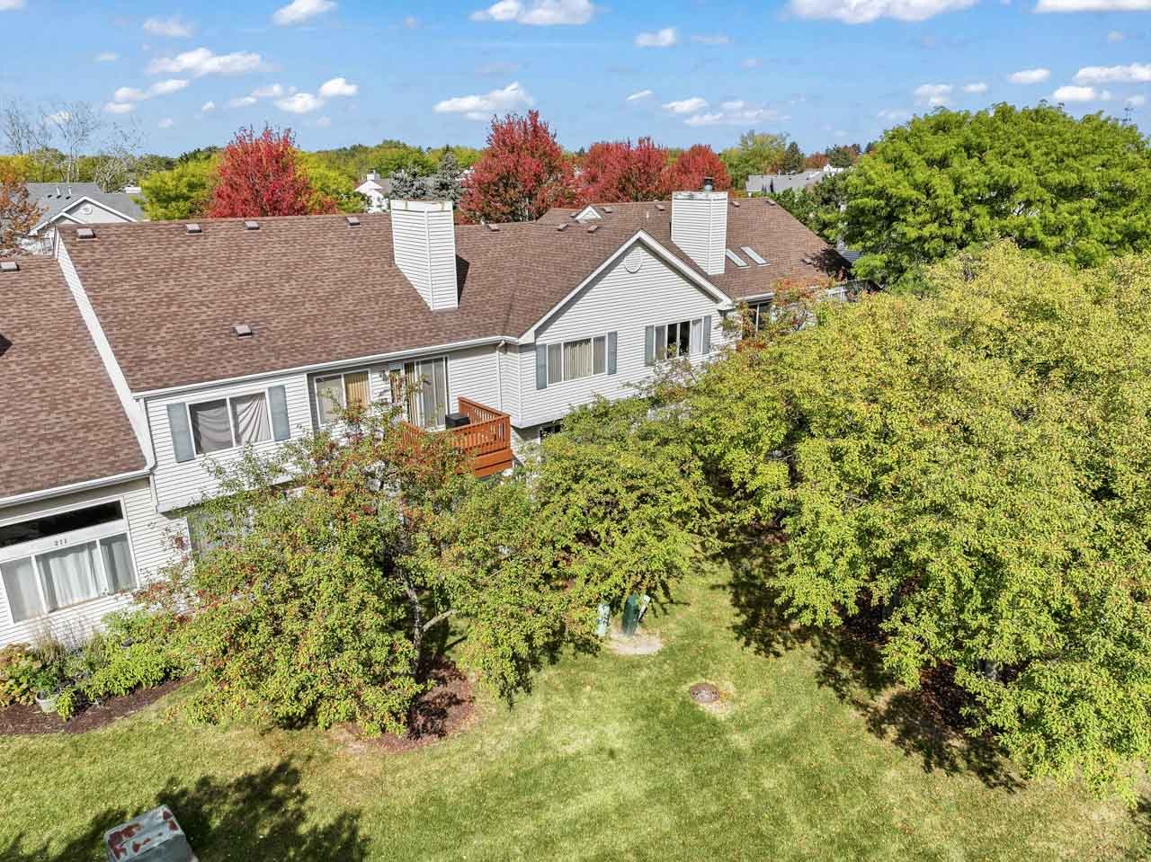 217 Sierra Pass Drive, Schaumburg, IL 60194